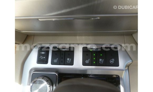 Nunua Imported Toyota Land Cruiser Nyeusi Gari ndani ya Import - Dubai nchini Cabo Delgado Nunua Imported Toyota Land Cruiser Nyeusi Gari ndani ya Import - Dubai nchini Cabo Delgado