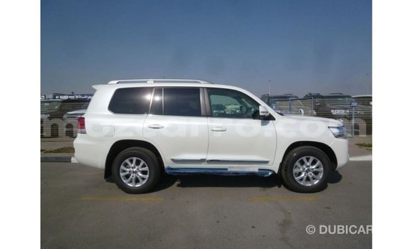 Buy Import Toyota Land Cruiser White Car in Import - Dubai in Cabo Delgado Buy Import Toyota Land Cruiser White Car in Import - Dubai in Cabo Delgado