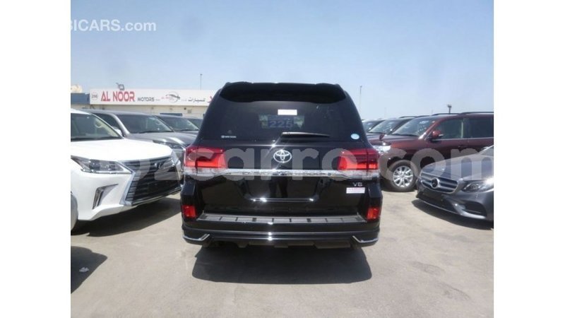 Big with watermark toyota land cruiser cabo delgado import dubai 6950