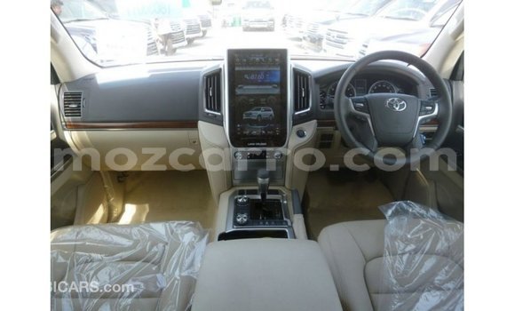 Comprar Importar Toyota Land Cruiser Azul Carro em Import - Dubai em Cabo Delgado Comprar Importar Toyota Land Cruiser Azul Carro em Import - Dubai em Cabo Delgado