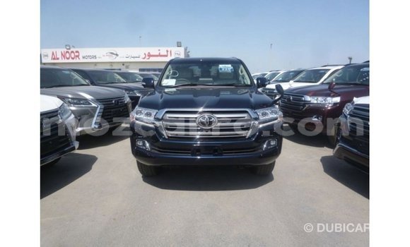 Comprar Importar Toyota Land Cruiser Azul Carro em Import - Dubai em Cabo Delgado Comprar Importar Toyota Land Cruiser Azul Carro em Import - Dubai em Cabo Delgado
