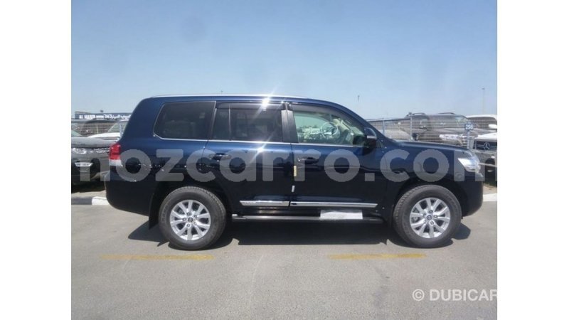 Big with watermark toyota land cruiser cabo delgado import dubai 6951