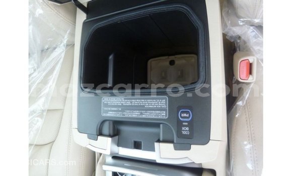 Comprar Importar Toyota Land Cruiser Azul Carro em Import - Dubai em Cabo Delgado Comprar Importar Toyota Land Cruiser Azul Carro em Import - Dubai em Cabo Delgado