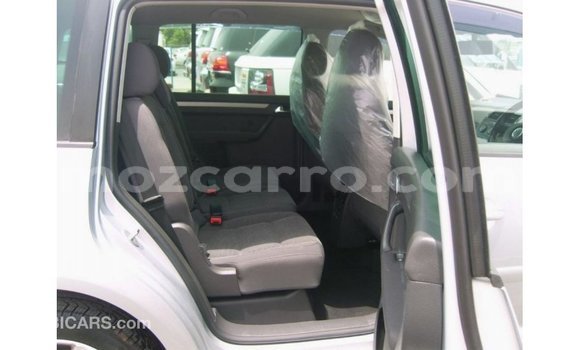 Buy Import Volkswagen Touran Other Car in Import - Dubai in Cabo Delgado Buy Import Volkswagen Touran Other Car in Import - Dubai in Cabo Delgado