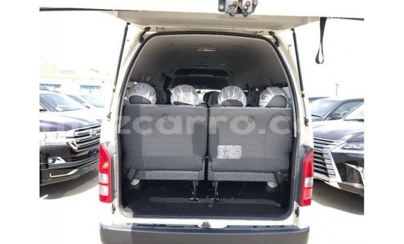 Buy Import Toyota Hiace White Car in Import - Dubai in Cabo Delgado Buy Import Toyota Hiace White Car in Import - Dubai in Cabo Delgado