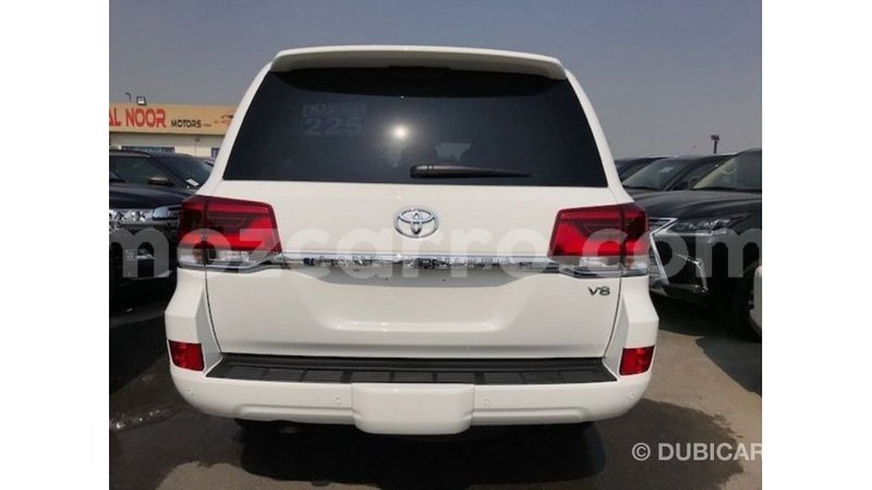 Big with watermark toyota land cruiser cabo delgado import dubai 6960