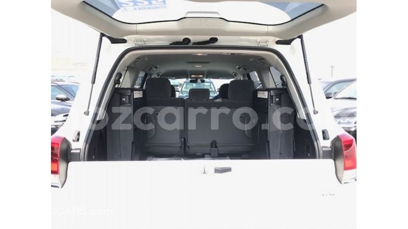 Big with watermark toyota land cruiser cabo delgado import dubai 6960