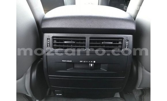 Nunua Imported Toyota Land Cruiser Nyeupe Gari ndani ya Import - Dubai nchini Cabo Delgado Nunua Imported Toyota Land Cruiser Nyeupe Gari ndani ya Import - Dubai nchini Cabo Delgado