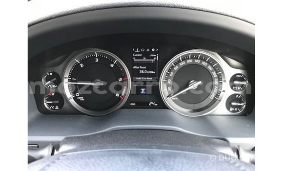 Nunua Imported Toyota Land Cruiser Nyeupe Gari ndani ya Import - Dubai nchini Cabo Delgado Nunua Imported Toyota Land Cruiser Nyeupe Gari ndani ya Import - Dubai nchini Cabo Delgado