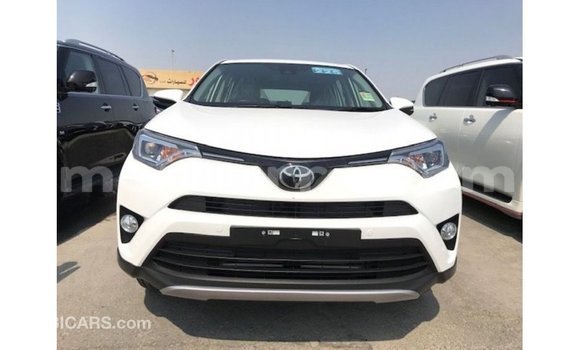 Nunua Imported Toyota 4Runner Nyeupe Gari ndani ya Import - Dubai nchini Cabo Delgado Nunua Imported Toyota 4Runner Nyeupe Gari ndani ya Import - Dubai nchini Cabo Delgado
