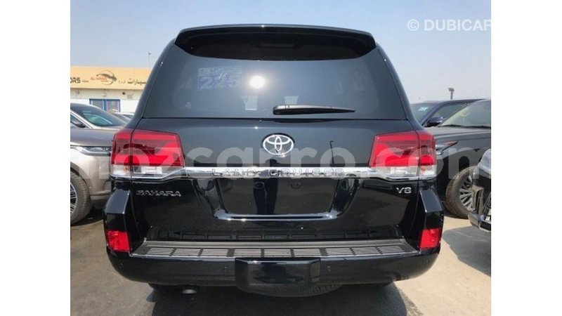 Big with watermark toyota land cruiser cabo delgado import dubai 6962