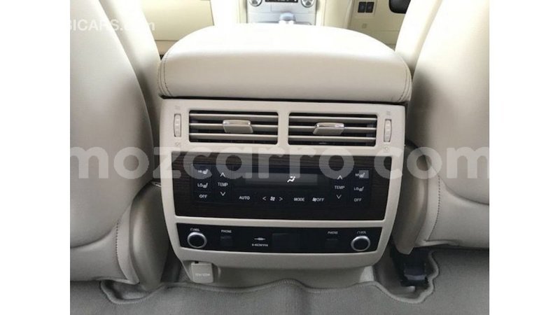 Big with watermark toyota land cruiser cabo delgado import dubai 6962