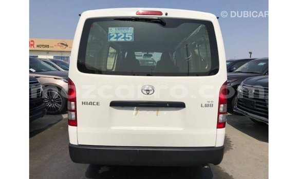 Comprar Importar Toyota Hiace Branco Carro em Import - Dubai em Cabo Delgado Comprar Importar Toyota Hiace Branco Carro em Import - Dubai em Cabo Delgado
