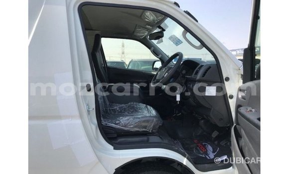 Comprar Importar Toyota Hiace Branco Carro em Import - Dubai em Cabo Delgado Comprar Importar Toyota Hiace Branco Carro em Import - Dubai em Cabo Delgado