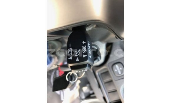 Comprar Importar Toyota Hiace Branco Carro em Import - Dubai em Cabo Delgado Comprar Importar Toyota Hiace Branco Carro em Import - Dubai em Cabo Delgado