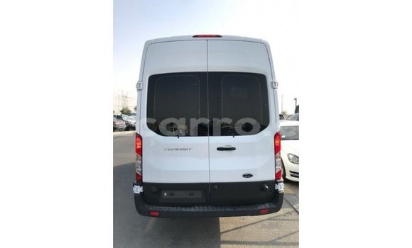 Nunua Imported Ford Club Wagon Nyeupe Gari ndani ya Import - Dubai nchini Cabo Delgado Nunua Imported Ford Club Wagon Nyeupe Gari ndani ya Import - Dubai nchini Cabo Delgado