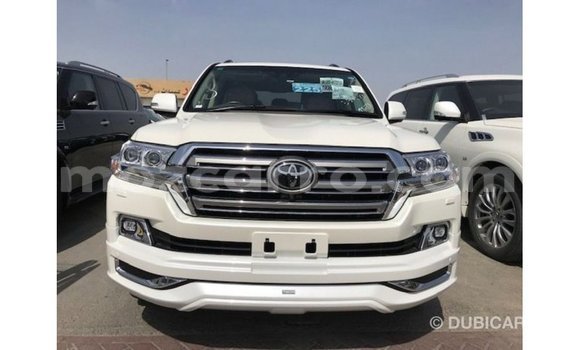 Tenga Imported Toyota Land Cruiser Chena Mota in Import - Dubai in Cabo Delgado Tenga Imported Toyota Land Cruiser Chena Mota in Import - Dubai in Cabo Delgado