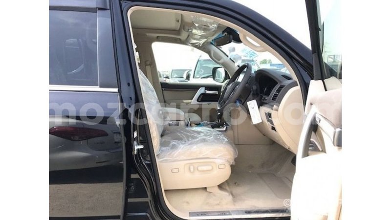 Big with watermark toyota land cruiser cabo delgado import dubai 6968