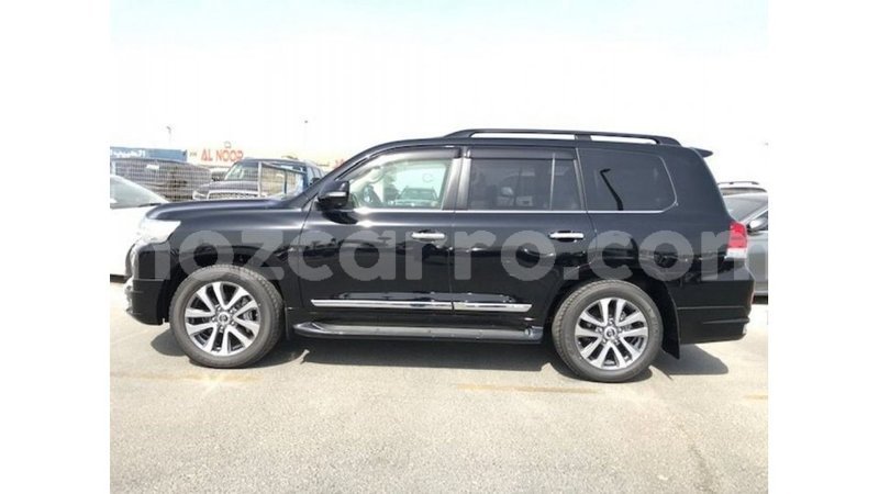 Big with watermark toyota land cruiser cabo delgado import dubai 6968