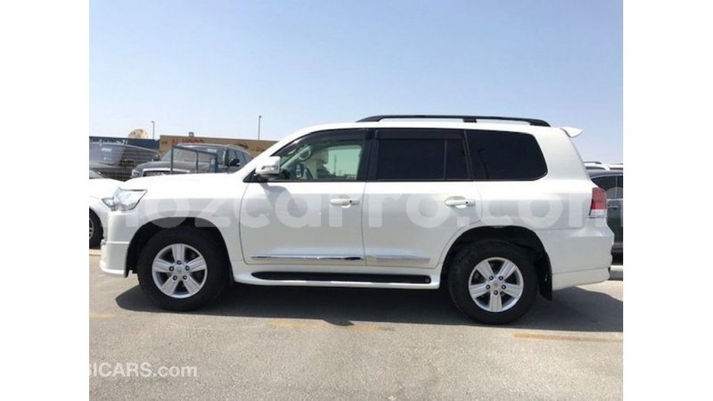 Big with watermark toyota land cruiser cabo delgado import dubai 6969
