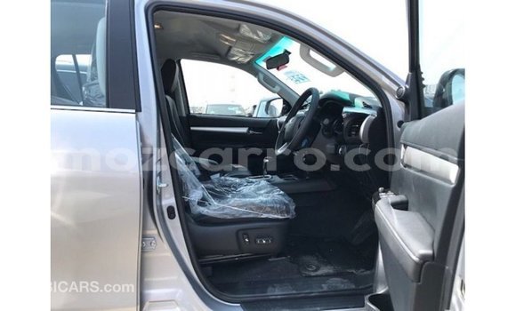 Nunua Imported Toyota Hilux Nyingine Gari ndani ya Import - Dubai nchini Cabo Delgado Nunua Imported Toyota Hilux Nyingine Gari ndani ya Import - Dubai nchini Cabo Delgado
