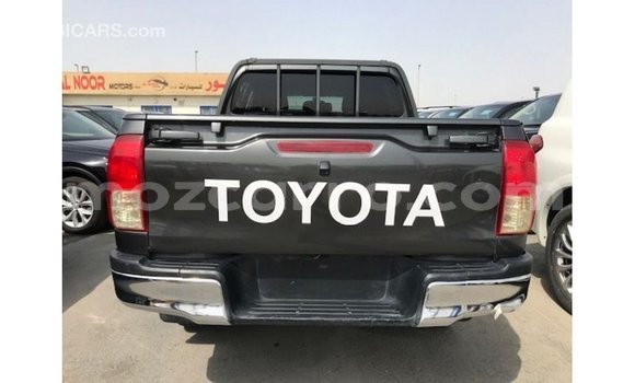 Tenga Imported Toyota Hilux Nhema Mota in Import - Dubai in Cabo Delgado Tenga Imported Toyota Hilux Nhema Mota in Import - Dubai in Cabo Delgado