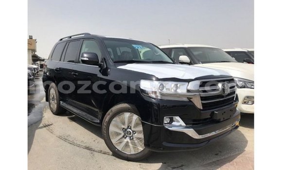 Nunua Imported Toyota Land Cruiser Nyeusi Gari ndani ya Import - Dubai nchini Cabo Delgado Nunua Imported Toyota Land Cruiser Nyeusi Gari ndani ya Import - Dubai nchini Cabo Delgado