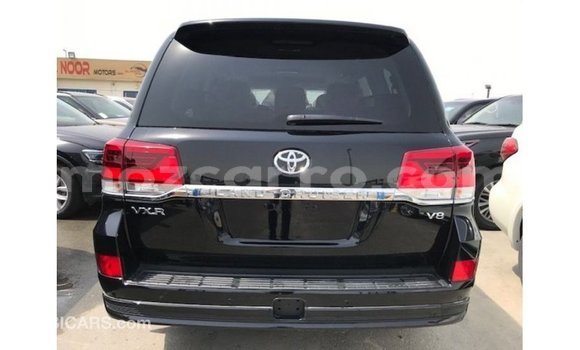 Nunua Imported Toyota Land Cruiser Nyeusi Gari ndani ya Import - Dubai nchini Cabo Delgado Nunua Imported Toyota Land Cruiser Nyeusi Gari ndani ya Import - Dubai nchini Cabo Delgado