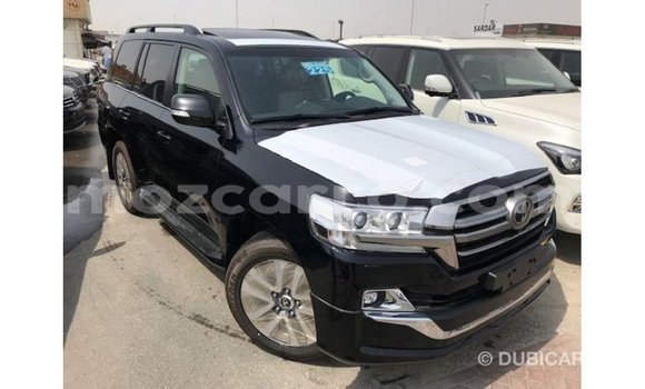 Nunua Imported Toyota Land Cruiser Nyeusi Gari ndani ya Import - Dubai nchini Cabo Delgado Nunua Imported Toyota Land Cruiser Nyeusi Gari ndani ya Import - Dubai nchini Cabo Delgado