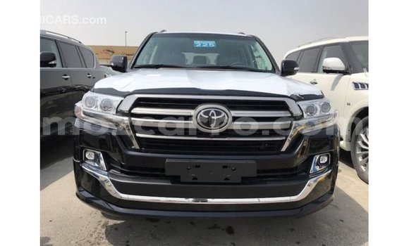 Nunua Imported Toyota Land Cruiser Nyeusi Gari ndani ya Import - Dubai nchini Cabo Delgado Nunua Imported Toyota Land Cruiser Nyeusi Gari ndani ya Import - Dubai nchini Cabo Delgado
