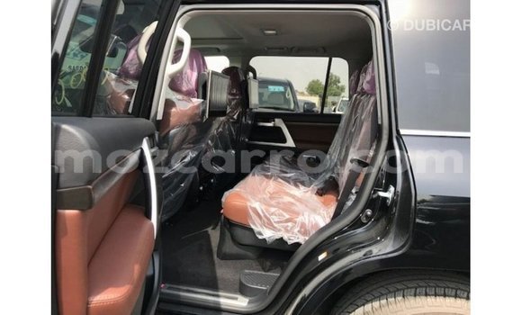 Nunua Imported Toyota Land Cruiser Nyeusi Gari ndani ya Import - Dubai nchini Cabo Delgado Nunua Imported Toyota Land Cruiser Nyeusi Gari ndani ya Import - Dubai nchini Cabo Delgado