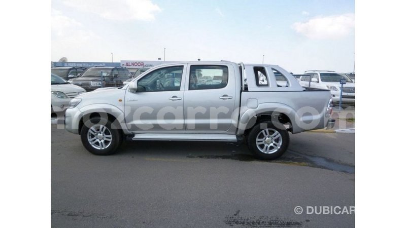 Big with watermark toyota hilux cabo delgado import dubai 6976