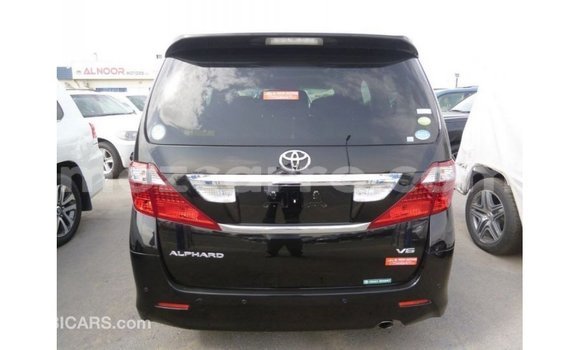 Tenga Imported Toyota Alphard Nhema Mota in Import - Dubai in Cabo Delgado Tenga Imported Toyota Alphard Nhema Mota in Import - Dubai in Cabo Delgado