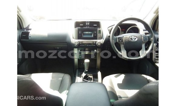 Comprar Importar Toyota Prado Branco Carro em Import - Dubai em Cabo Delgado Comprar Importar Toyota Prado Branco Carro em Import - Dubai em Cabo Delgado