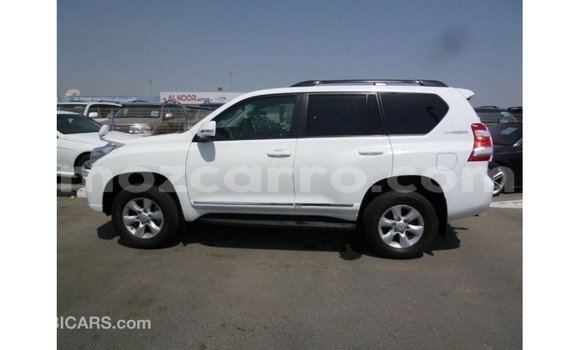 Comprar Importar Toyota Prado Branco Carro em Import - Dubai em Cabo Delgado Comprar Importar Toyota Prado Branco Carro em Import - Dubai em Cabo Delgado