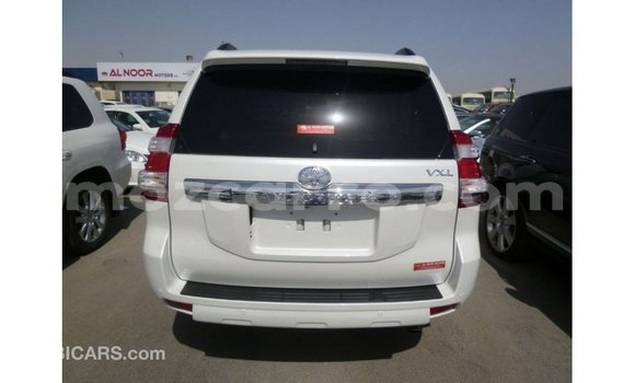 Nunua Imported Toyota Prado Nyeupe Gari ndani ya Import - Dubai nchini Cabo Delgado Nunua Imported Toyota Prado Nyeupe Gari ndani ya Import - Dubai nchini Cabo Delgado