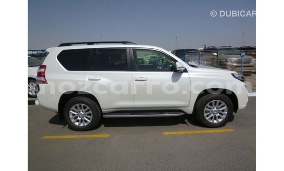 Nunua Imported Toyota Prado Nyeupe Gari ndani ya Import - Dubai nchini Cabo Delgado Nunua Imported Toyota Prado Nyeupe Gari ndani ya Import - Dubai nchini Cabo Delgado