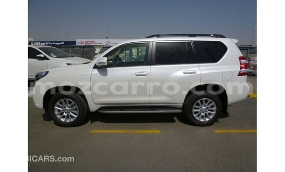 Nunua Imported Toyota Prado Nyeupe Gari ndani ya Import - Dubai nchini Cabo Delgado Nunua Imported Toyota Prado Nyeupe Gari ndani ya Import - Dubai nchini Cabo Delgado