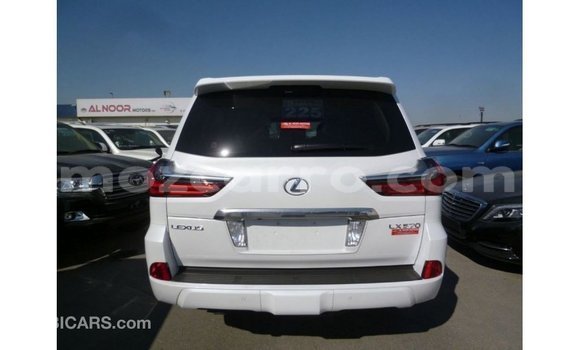 Comprar Importar Lexus LX Branco Carro em Import - Dubai em Cabo Delgado Comprar Importar Lexus LX Branco Carro em Import - Dubai em Cabo Delgado