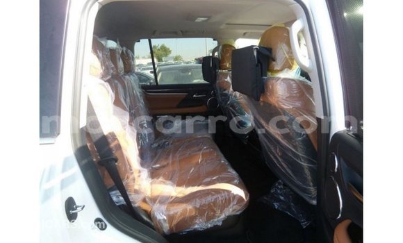 Comprar Importar Lexus LX Branco Carro em Import - Dubai em Cabo Delgado Comprar Importar Lexus LX Branco Carro em Import - Dubai em Cabo Delgado