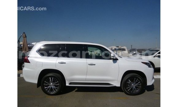 Comprar Importar Lexus LX Branco Carro em Import - Dubai em Cabo Delgado Comprar Importar Lexus LX Branco Carro em Import - Dubai em Cabo Delgado