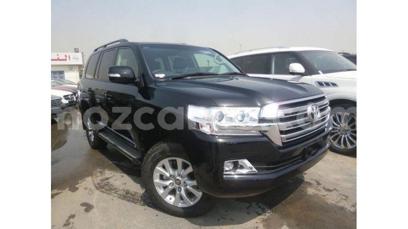 Big with watermark toyota land cruiser cabo delgado import dubai 7019