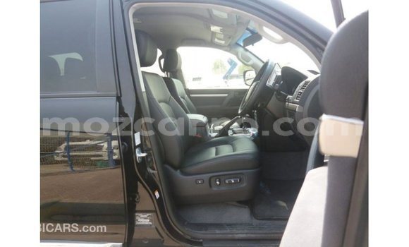 Nunua Imported Toyota Land Cruiser Nyeusi Gari ndani ya Import - Dubai nchini Cabo Delgado Nunua Imported Toyota Land Cruiser Nyeusi Gari ndani ya Import - Dubai nchini Cabo Delgado