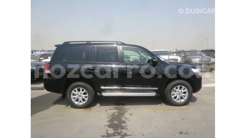 Big with watermark toyota land cruiser cabo delgado import dubai 7019