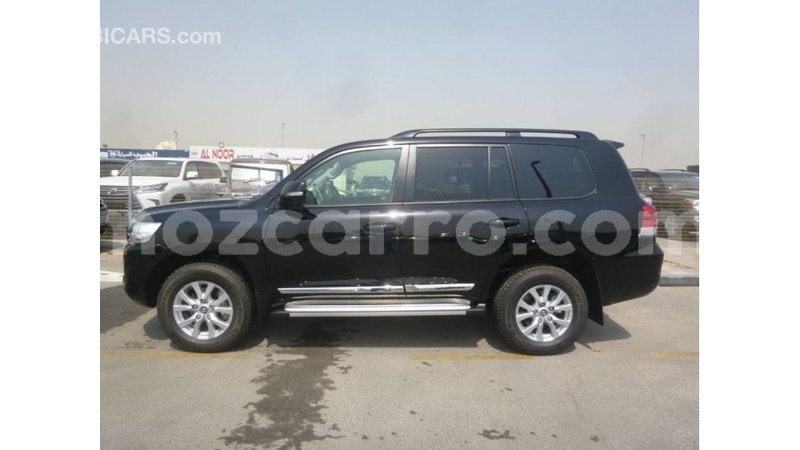 Big with watermark toyota land cruiser cabo delgado import dubai 7019