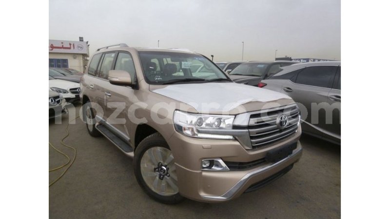 Big with watermark toyota land cruiser cabo delgado import dubai 7021