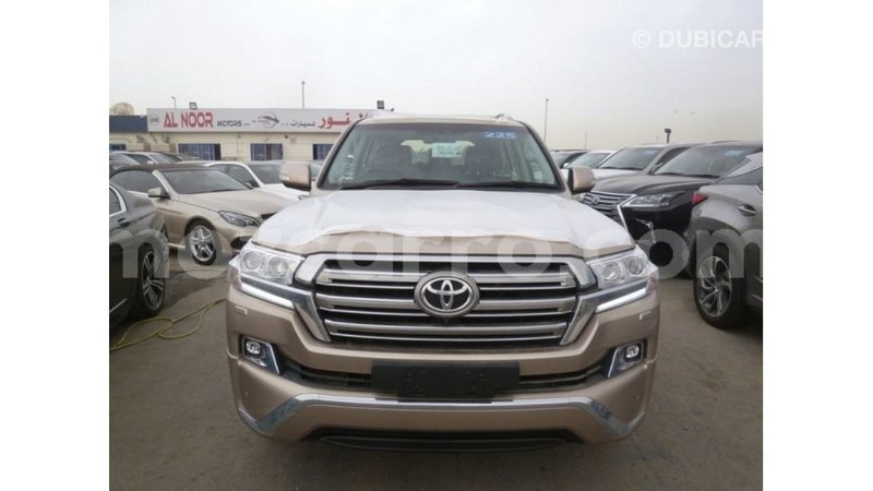 Big with watermark toyota land cruiser cabo delgado import dubai 7021