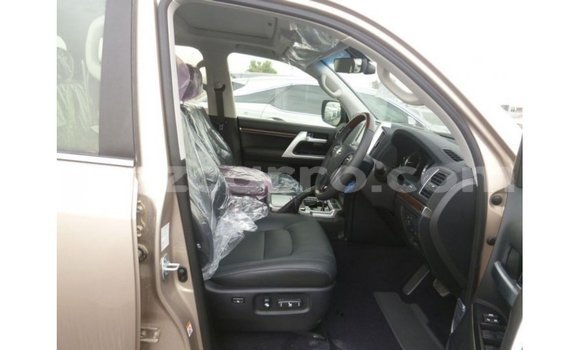 Comprar Importar Toyota Land Cruiser De outros Carro em Import - Dubai em Cabo Delgado Comprar Importar Toyota Land Cruiser De outros Carro em Import - Dubai em Cabo Delgado