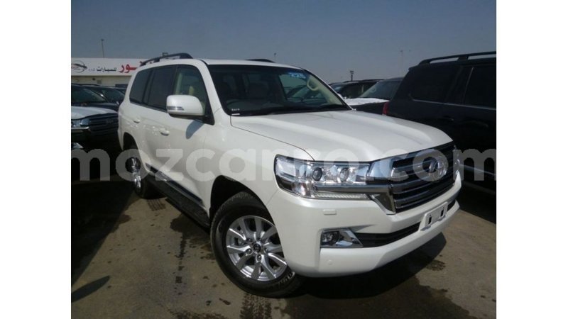 Big with watermark toyota land cruiser cabo delgado import dubai 7023