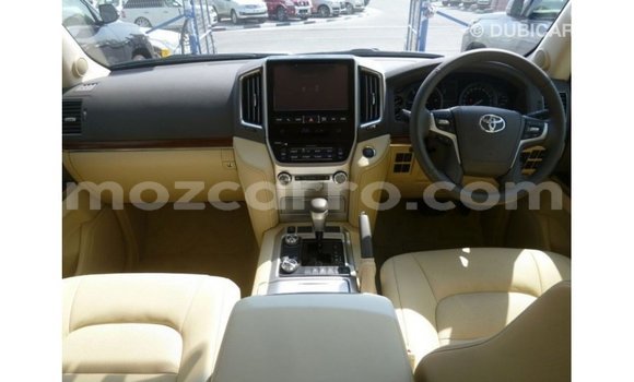Tenga Imported Toyota Land Cruiser Chena Mota in Import - Dubai in Cabo Delgado Tenga Imported Toyota Land Cruiser Chena Mota in Import - Dubai in Cabo Delgado